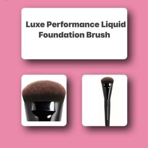 Luxe performance liquid foundation brush